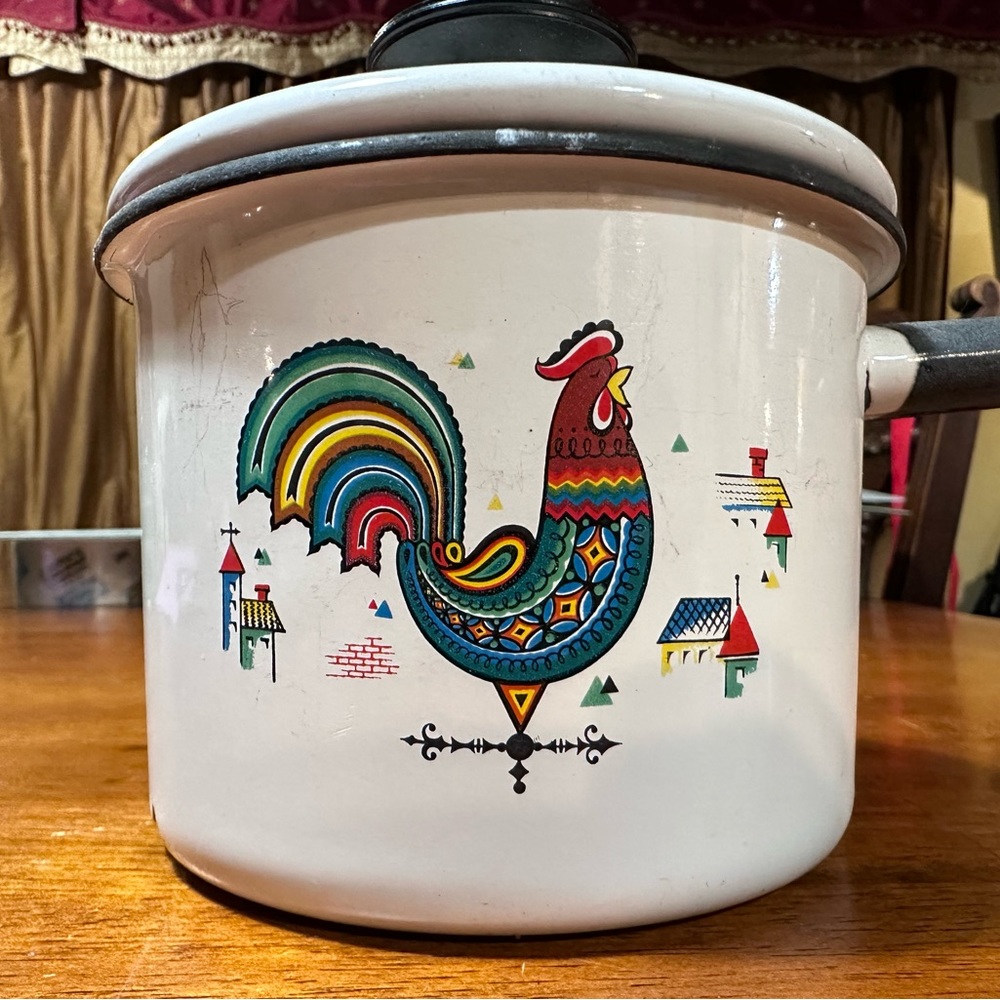 Vintage Enamel Rooster Pot with Lid